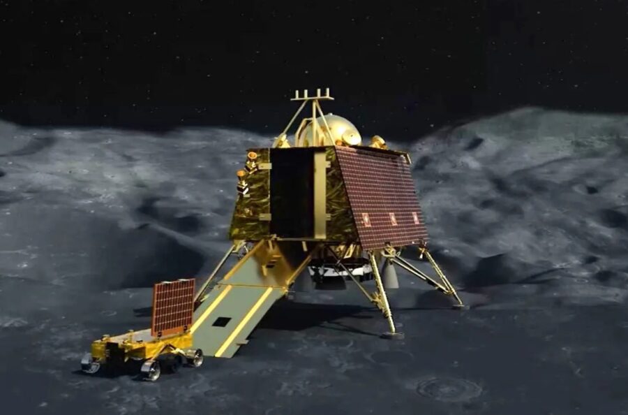 Chandrayaan-3 in Fifth Lunar Orbit: चांद से सिर्फ 163 km दूर है चंद्रयान-3, कल अलग होगा प्रोपल्शन-लैंडर मॉड्यूल