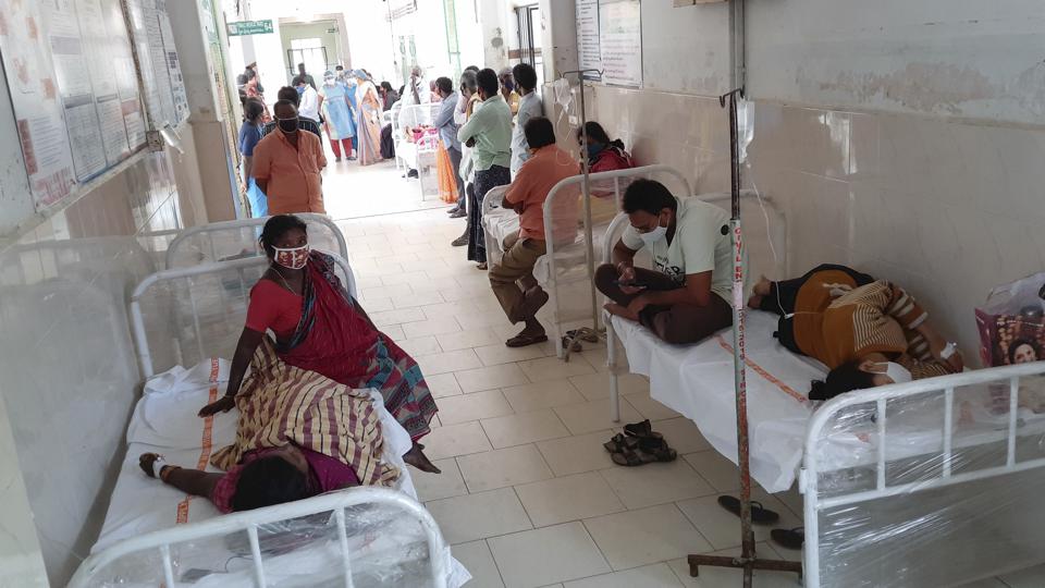 नए मरीजों के मामले में अमेरिका से आगे निकला भारत, पहली बार एक दिन में 3.15 लाख से ज्यादा संक्रमित मिले; रिकॉर्ड 2101 मौतें