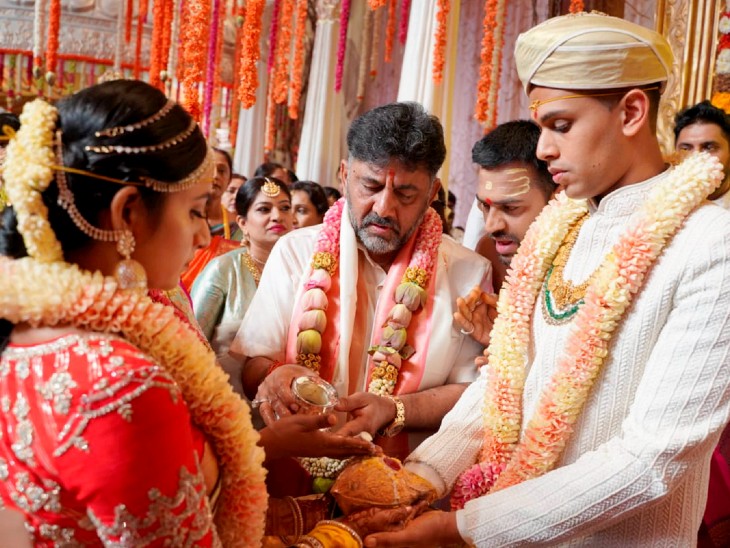 वैलेंटाइन डे के मौके पर कांग्रेस नेता की बेटी और भाजपा नेता के नाती ने की शादी