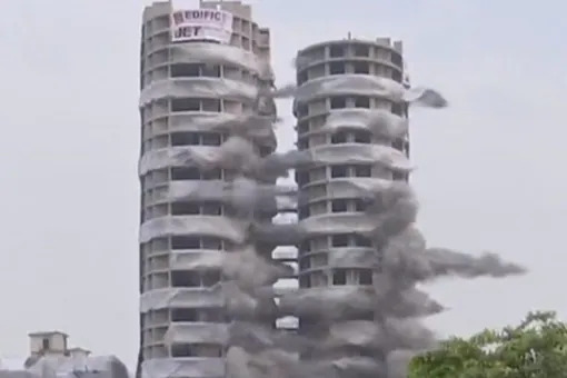 Explainer: Twin Tower के बनने से लेकर गिरने तक का ये रहा पूरा लेखा-जोखा, बिजनेस की भाषा में समझिए |