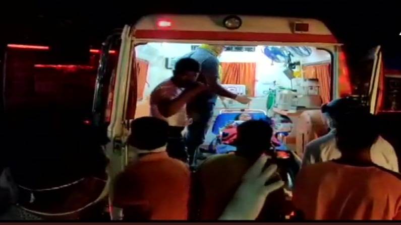 विरार के कोविड सेंटर में आग लगी, ICU में भर्ती 15 में से 13 मरीजों की मौत